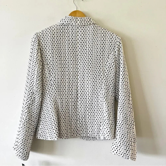 Cachet Evening White Crinkle Jacket Black Dot Sparkle Button Size 8 New With Tag - Picture 2 of 9